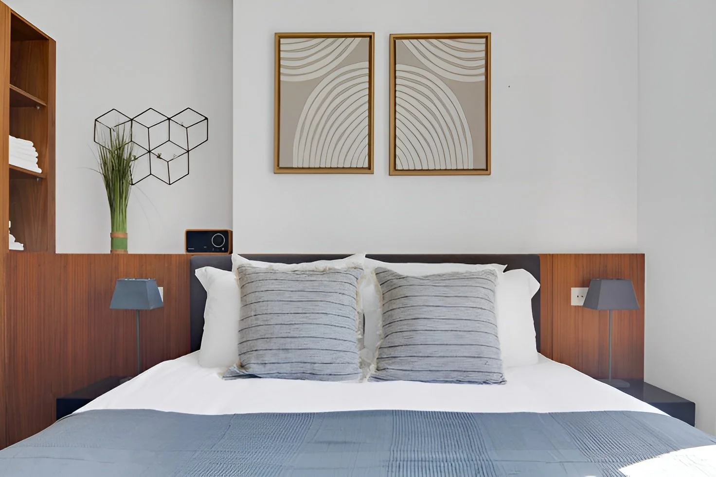 residence-merbeuf-1 bed-2.jpg