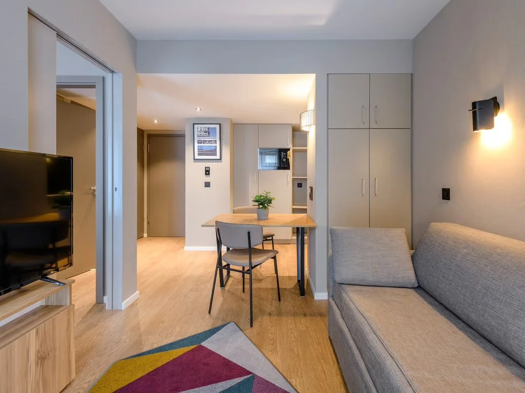 the-limmat-suites-1 bed-4.jpeg