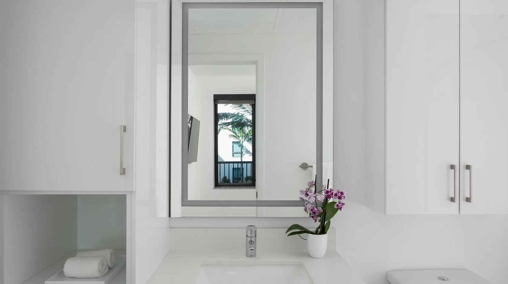 palm-beach-heights-studio-1.webp