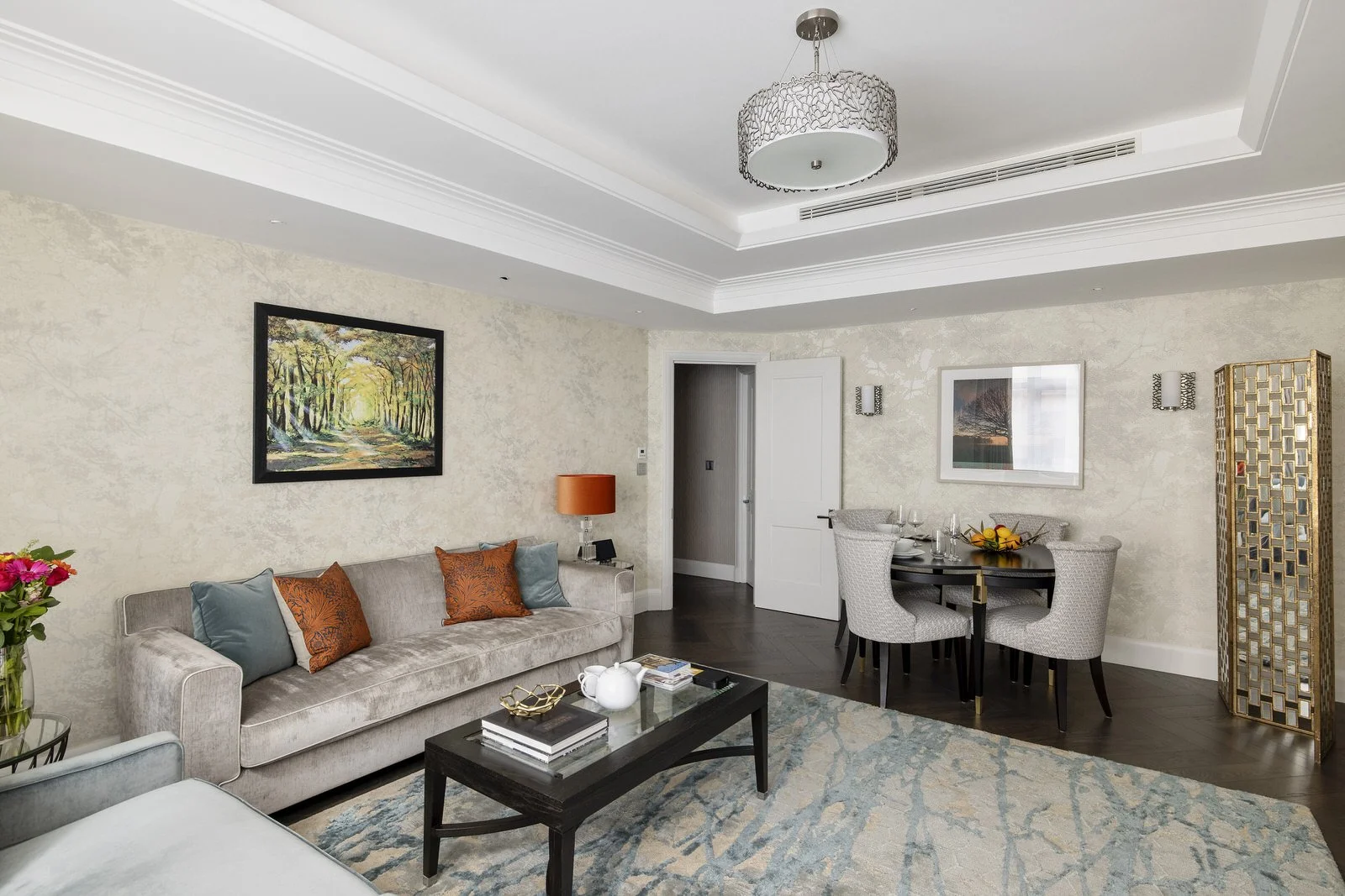 Lounge 8 – Apartment 8.jpg