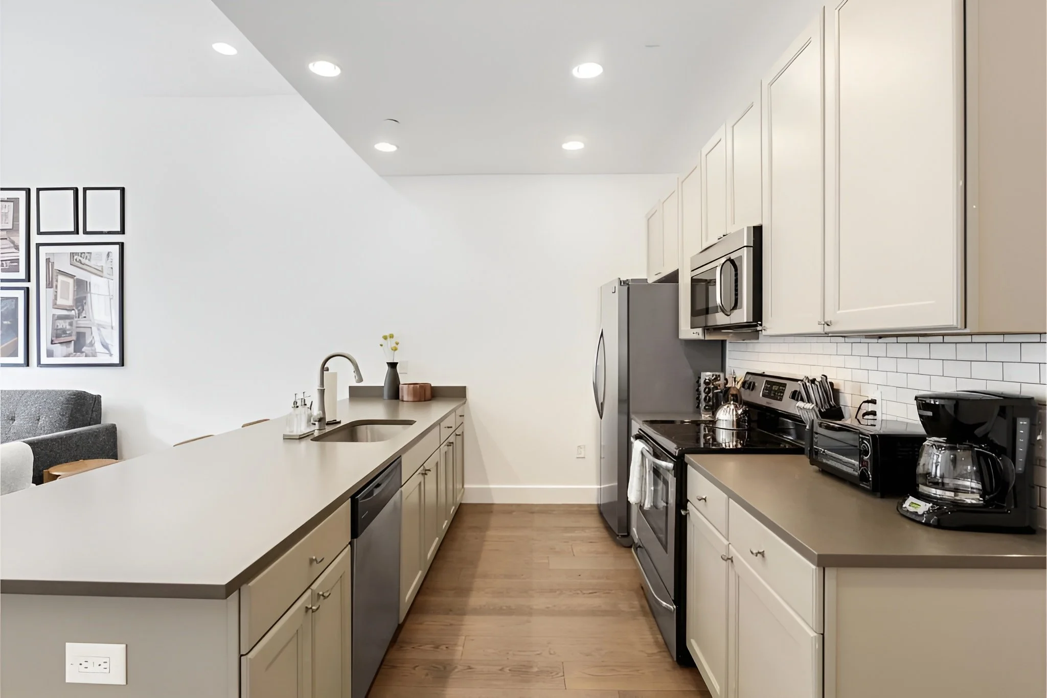 canal-street-suites-2 bed-6.jpg