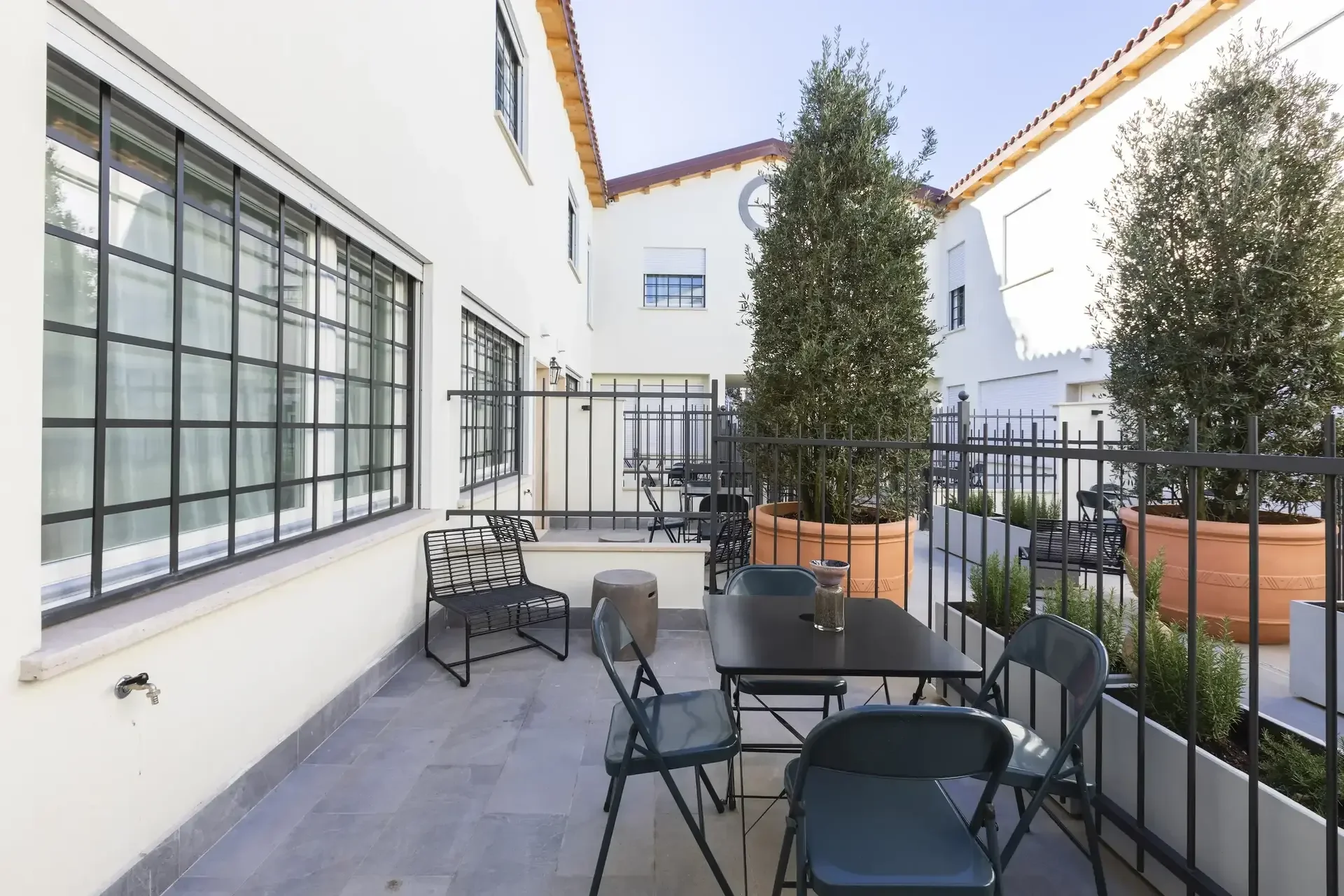 the-reti-collection-outdoor 1webp.webp