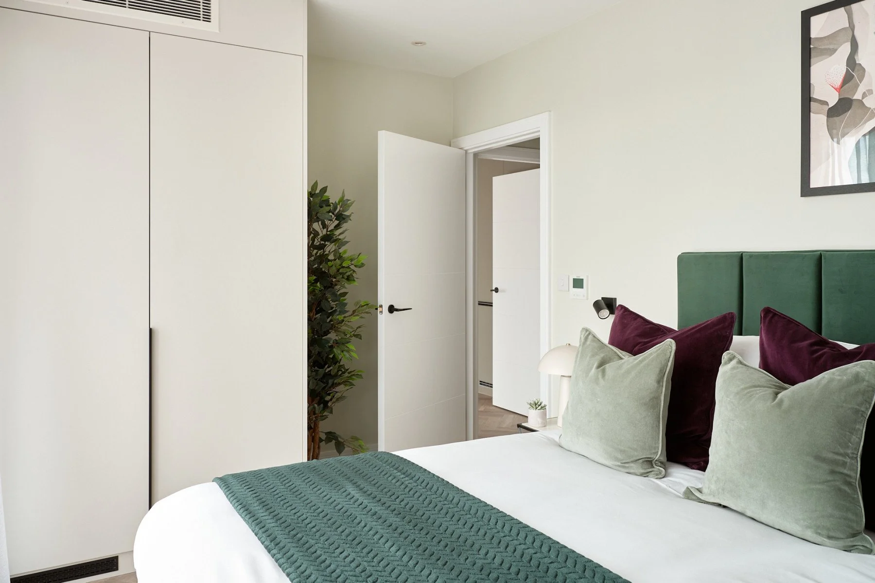 the-shadwell-basin-2 bed-1.jpg