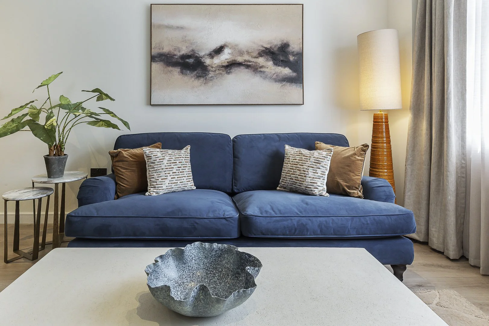 whitecross-collection-1bed-7.jpg