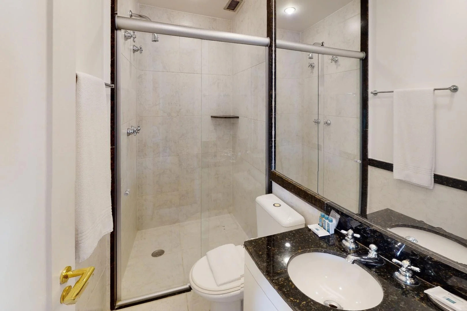 arruda-residences-2bed- (3).jpg