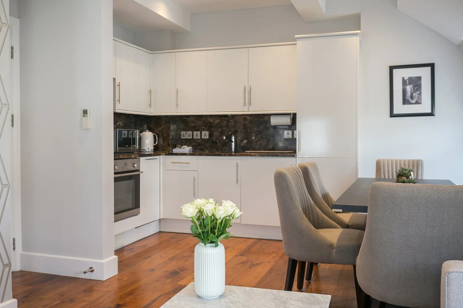 cleveland-square-2bed-3.jpg