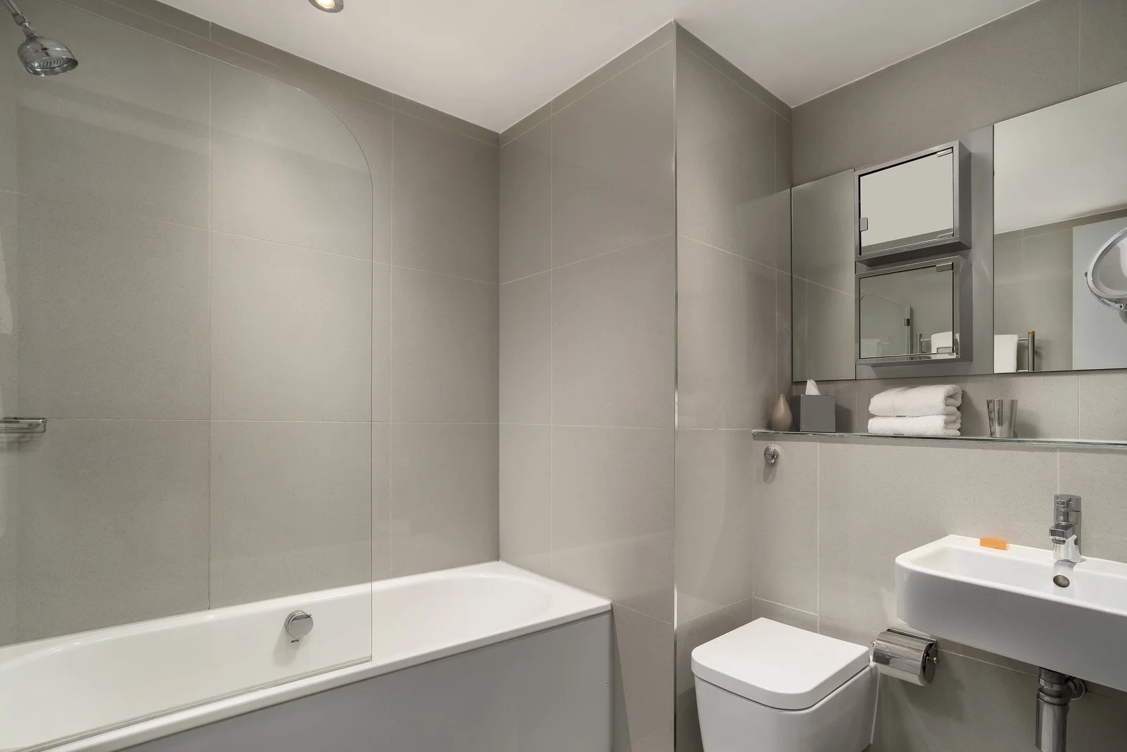 earls-court-residences-deluxe-1bed-deluxe-1.jpg