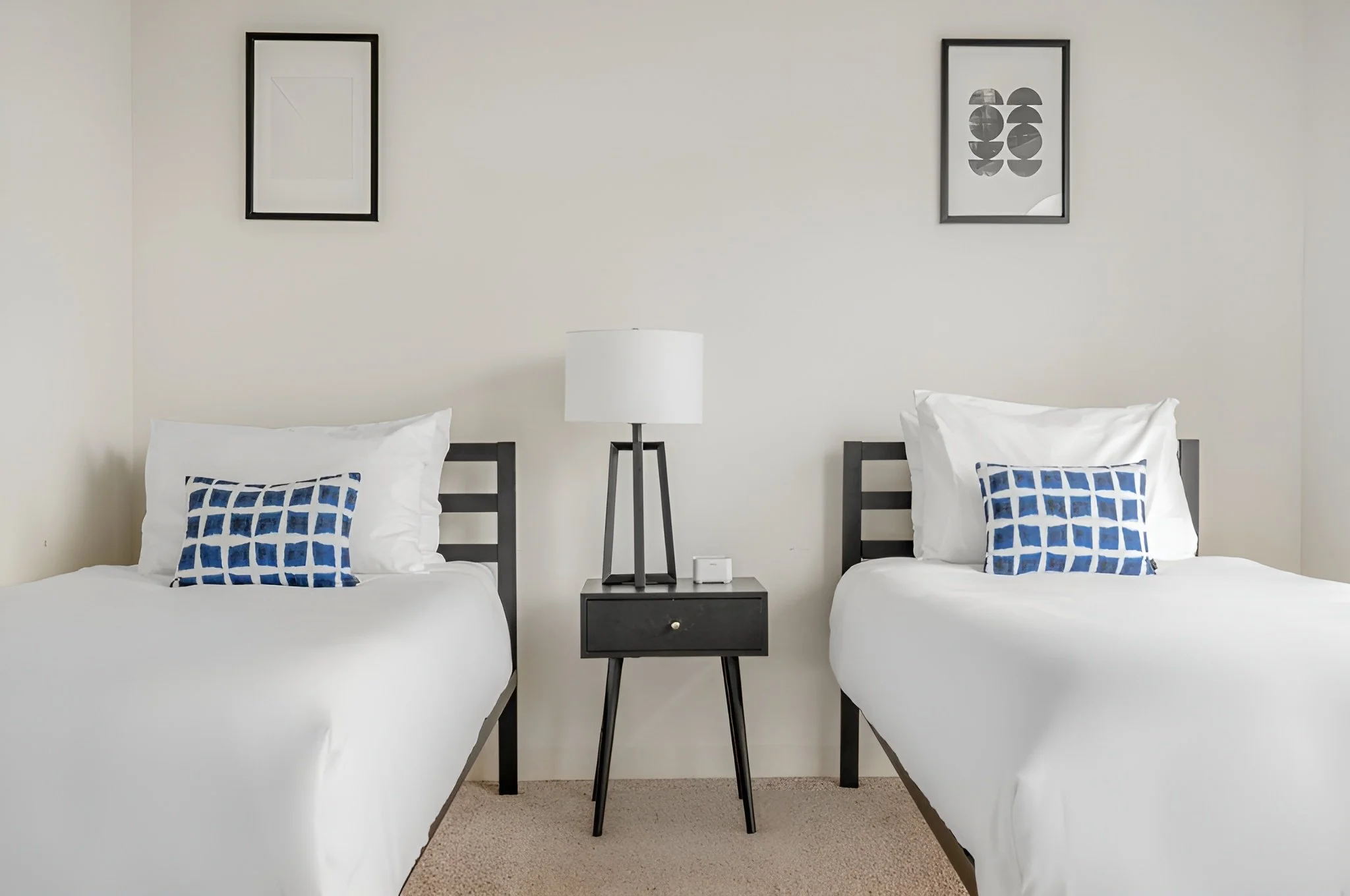 the-south-loop-gem-2 bed-6.jpg