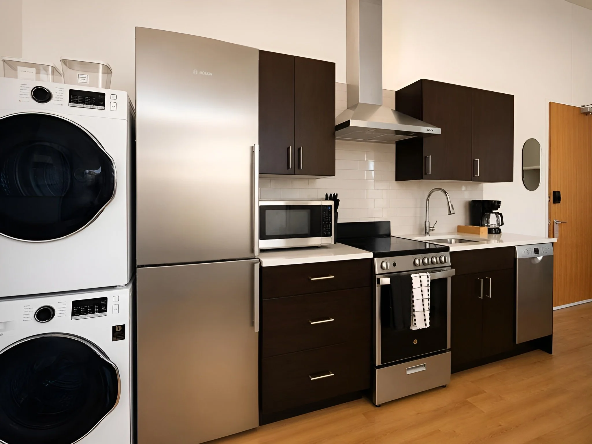 04-creekside-suites-2 bed - 4.jpg