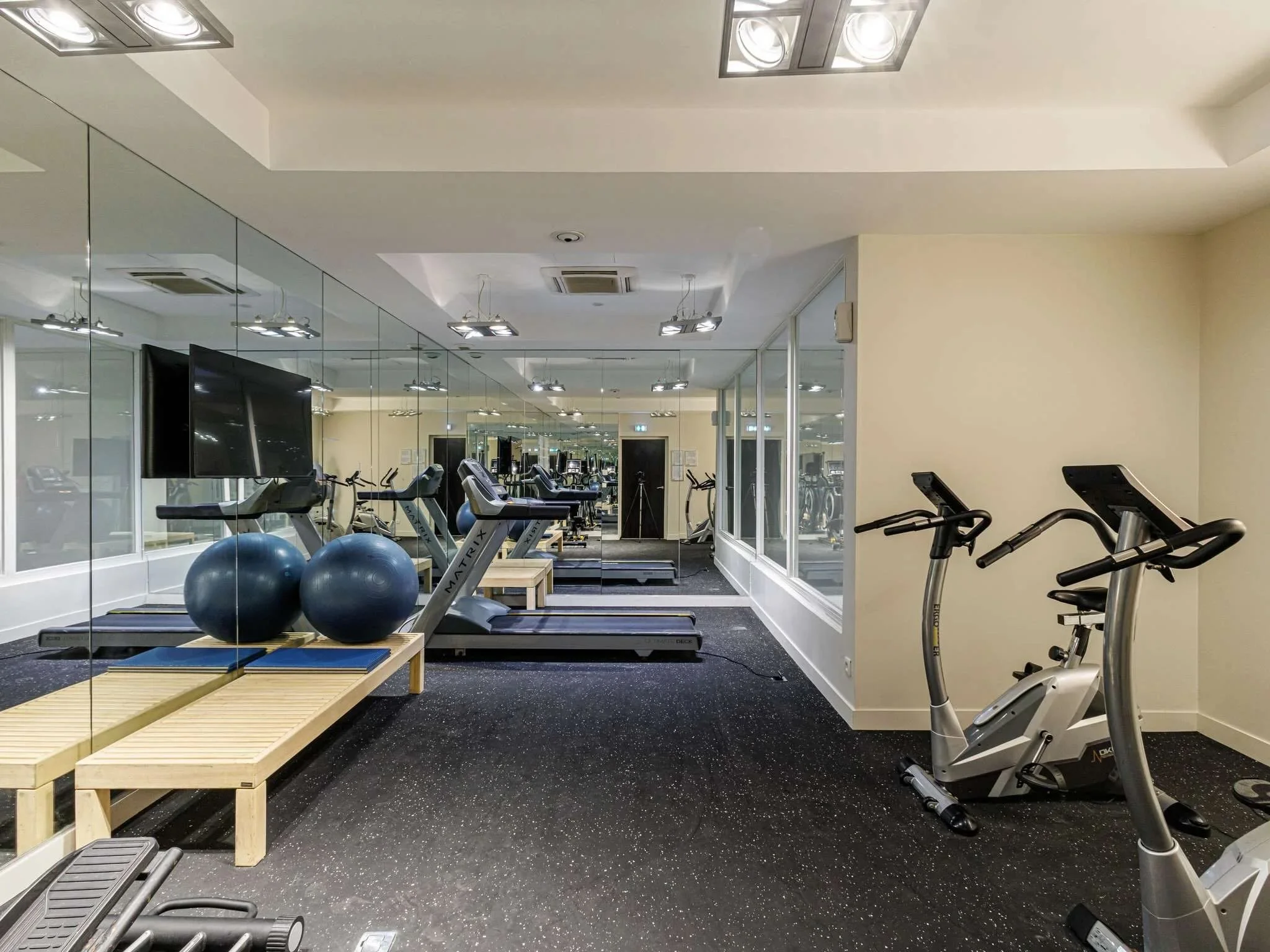 barberis-residences-amenities-1.jpeg