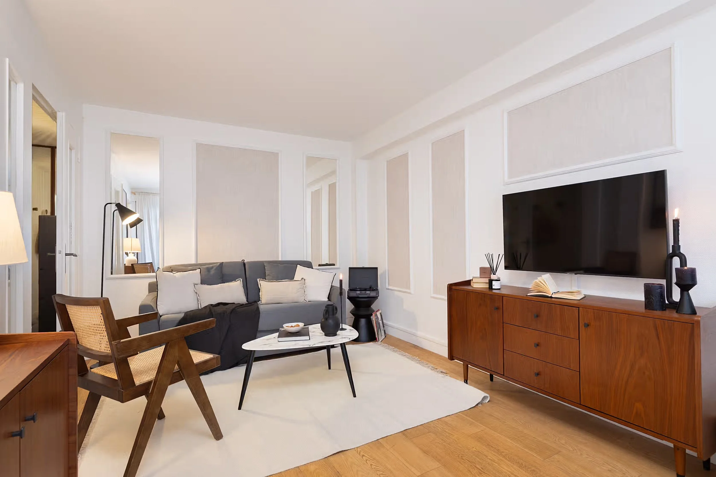 the-seizieme-suites-1 bed-4.jpeg