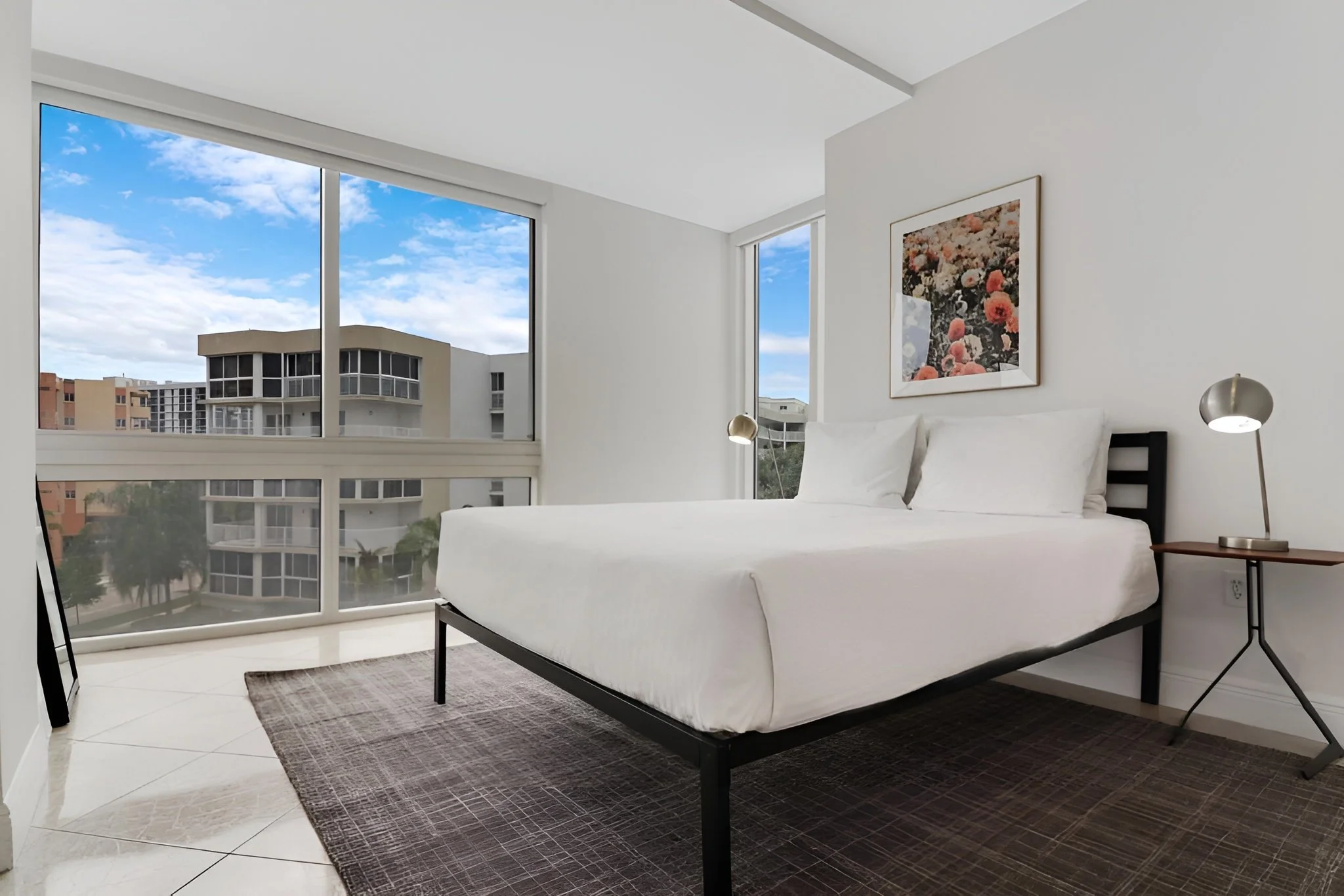 atlantic-blvd-suites-2 bed-4.jpg