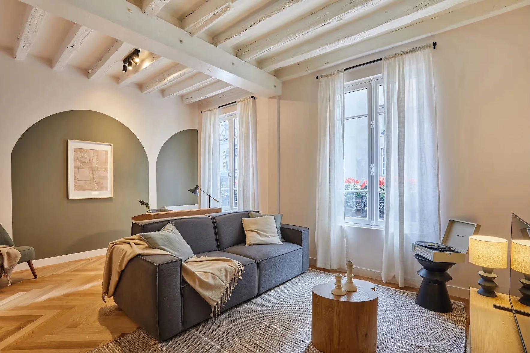 les-halles-residences-3 bed-2.jpeg