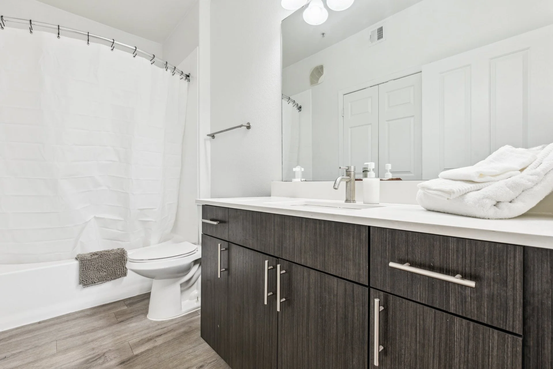 cabela-residences-3 bed-3.jpg