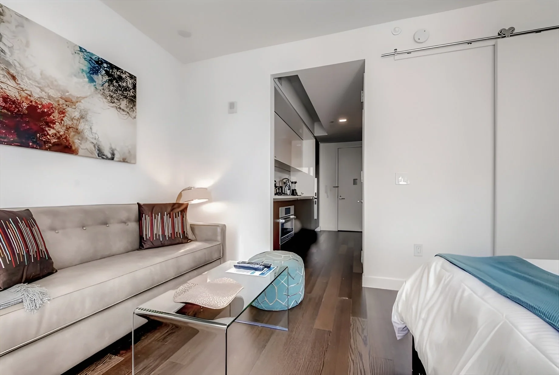 the-midtown-horizon-studio-apt1-5.jpg