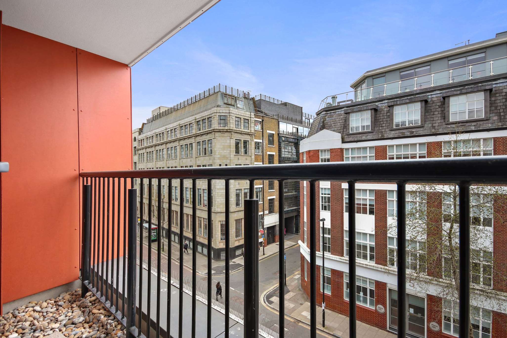 farringdon-yard-1 bed deluxe-5.jpeg