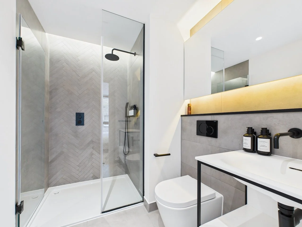 the-crossbones-collection-2 bed- 6.jpg