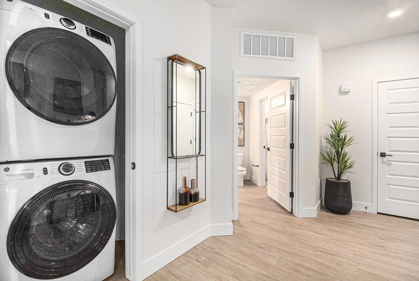 central-blvd-suites-2bed-9.jpeg