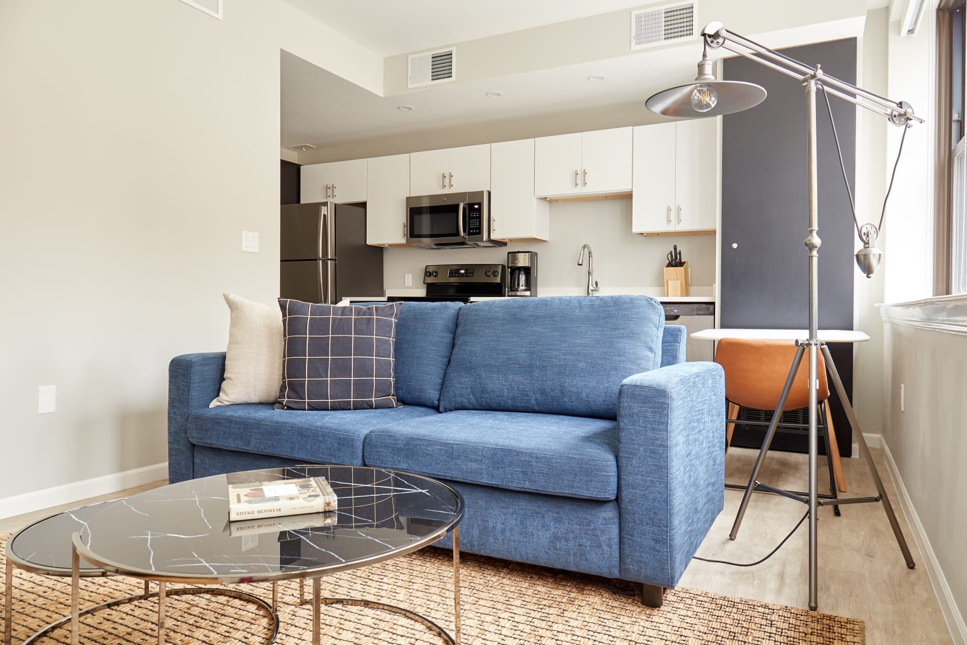 the-detroit-gem-1 bed -1.jpg