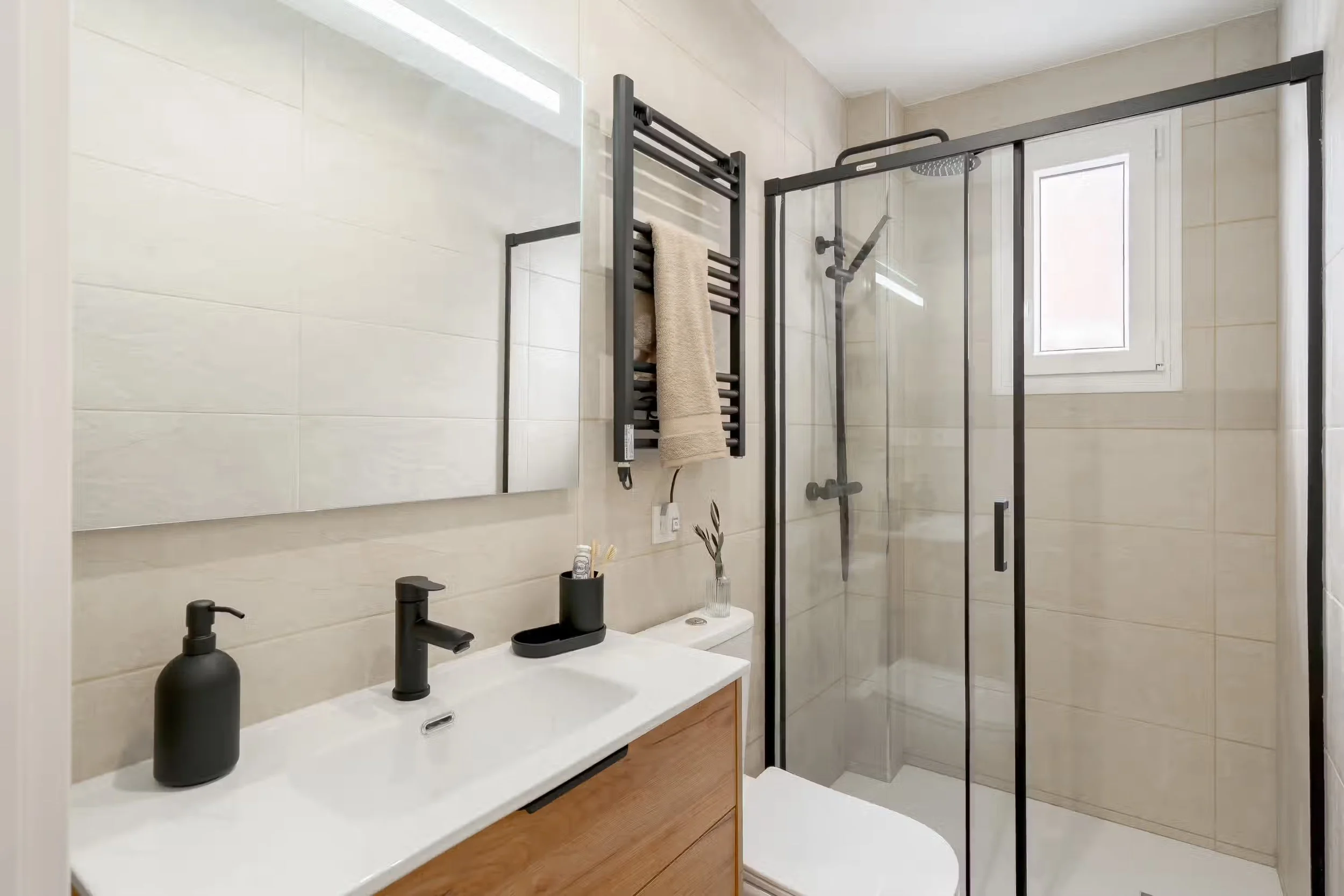 velazquez-suites-2 bed -1.jpeg