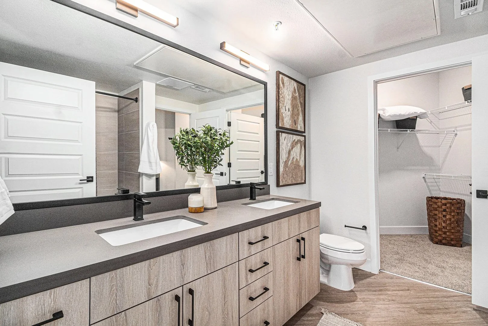 central-blvd-suites-2bed-8.jpeg