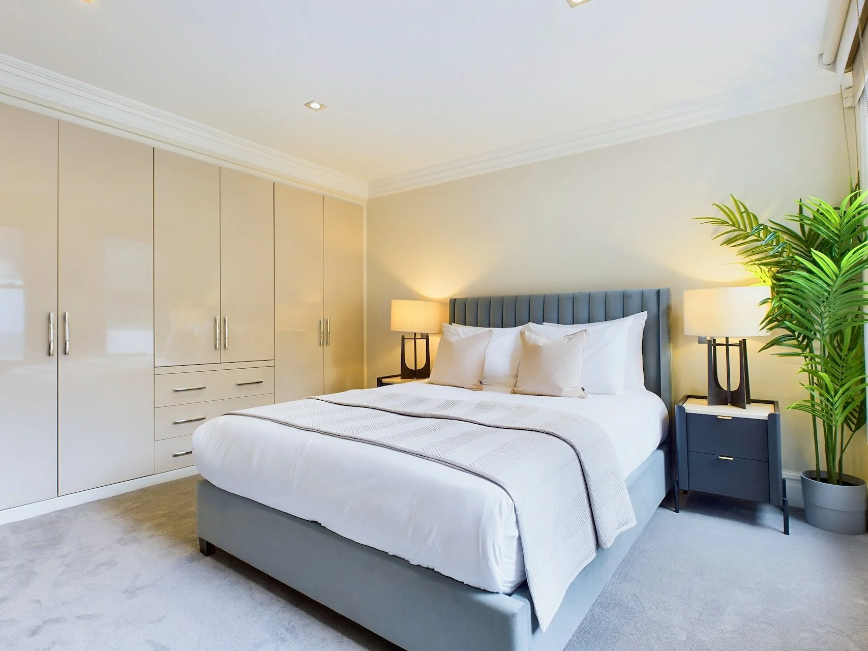 globe-yard-suites-2 bed-14.jpg