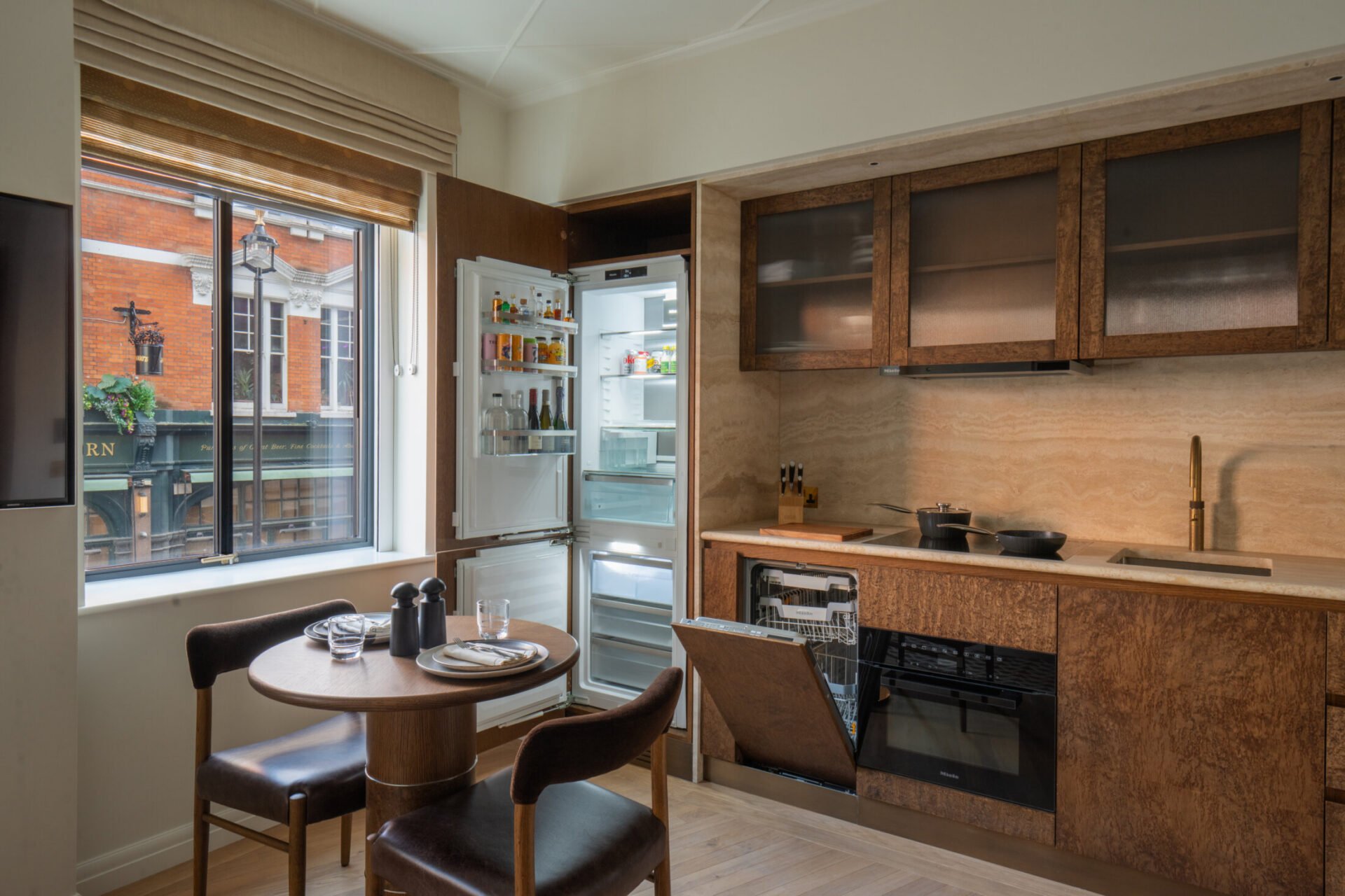 newmans-corner-1 bed-5.jpg