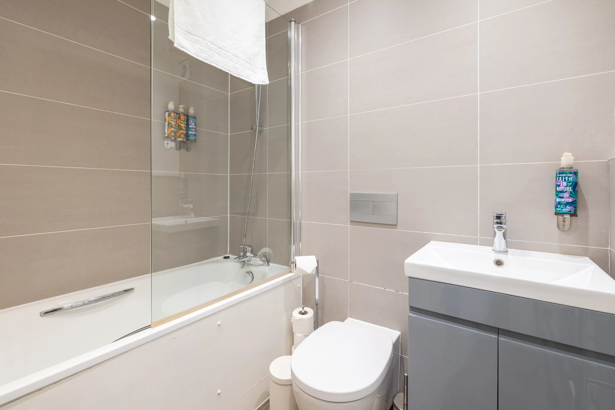 buckingham-palace-rd-2bed-7.jpg
