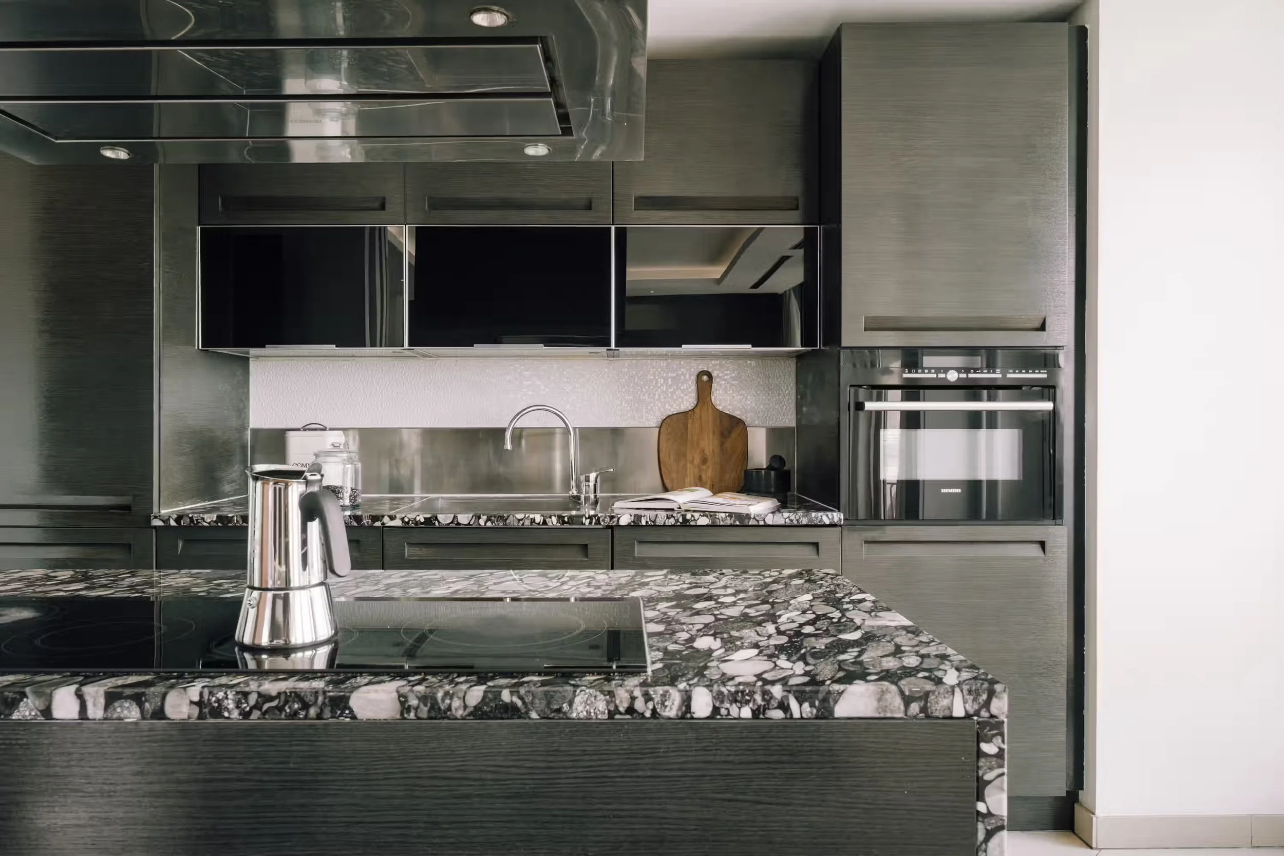 the-bir-hakeim-suites-2 bed-9.jpeg
