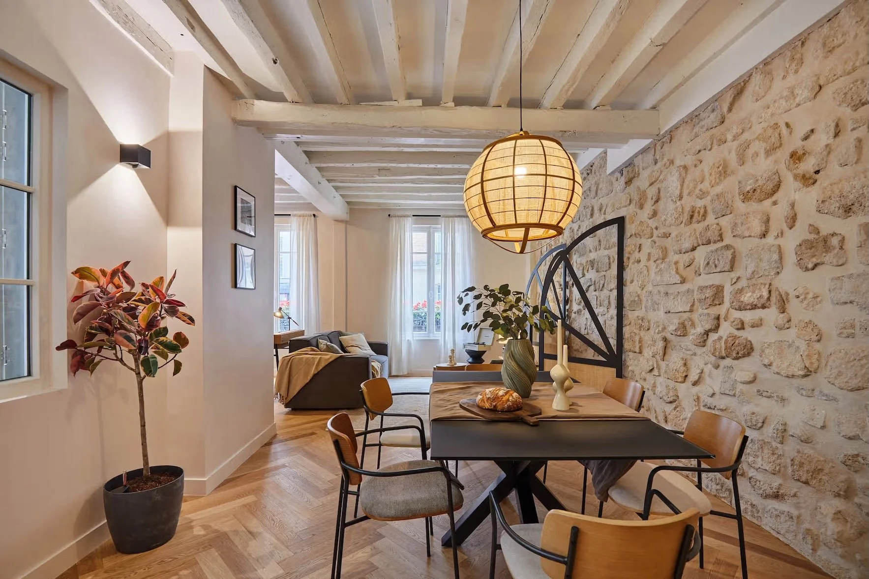 les-halles-residences-3 bed-6.jpeg