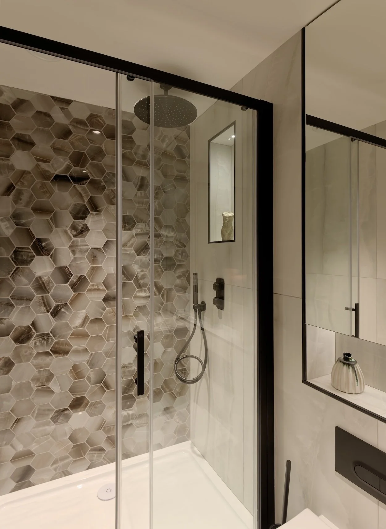 the-foulis-residence-studio 3 -6.jpeg