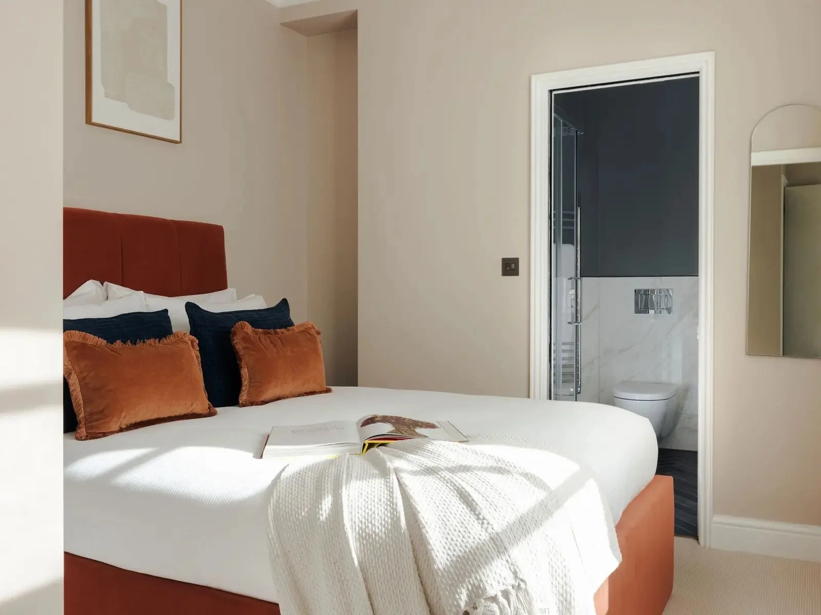 kensington-palace-quarters-1 bed-1.jpeg