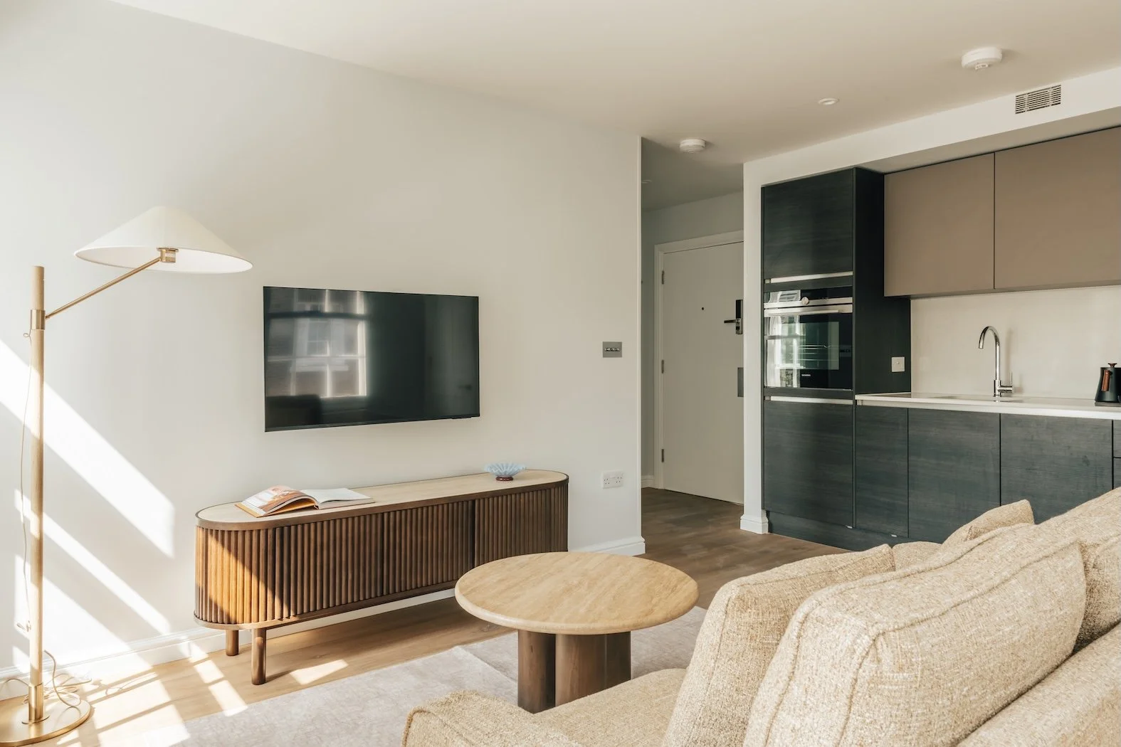 the-sloane-sq-gem-1 bed -9.jpg