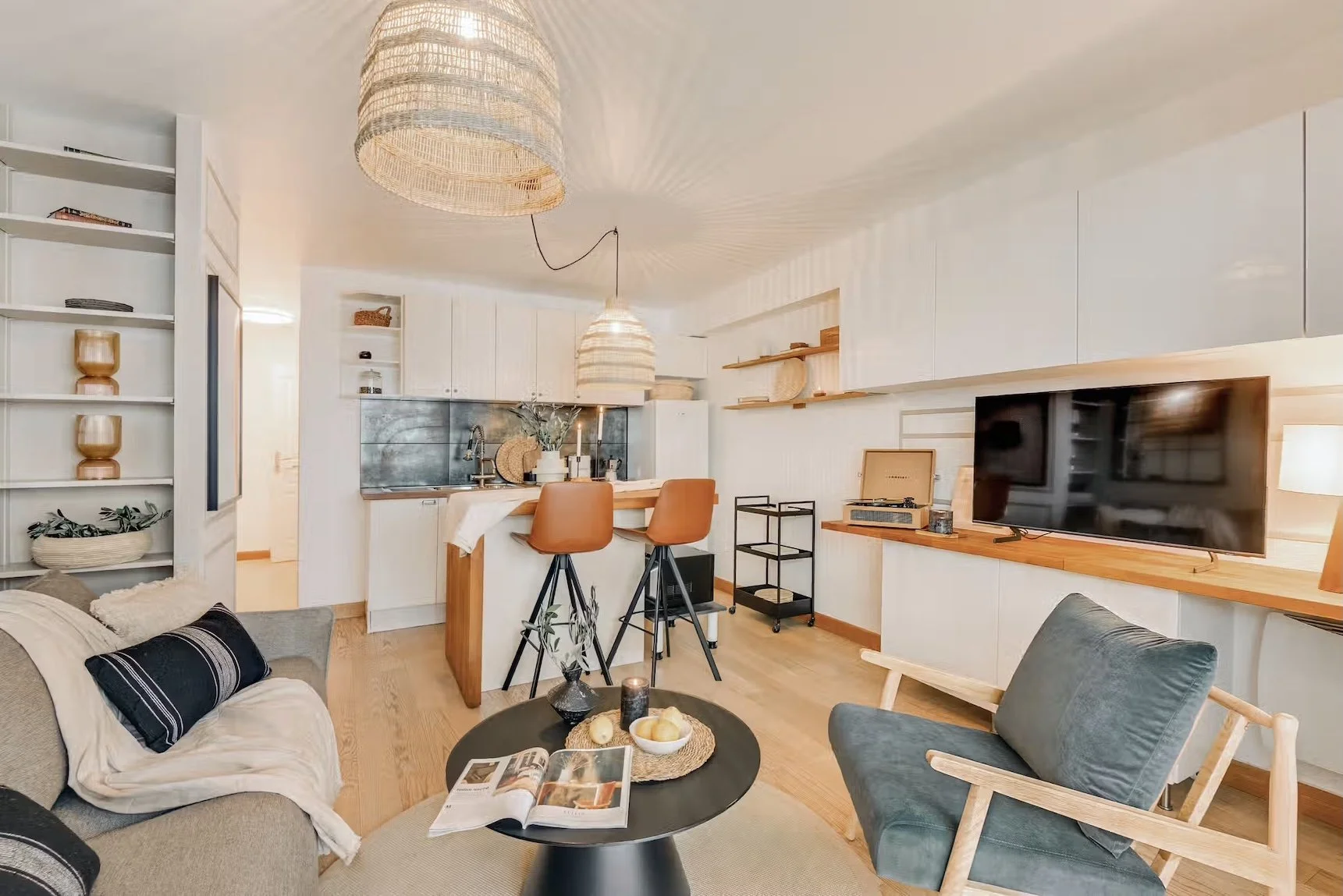 residence-des-invalides-1 bed-5.jpeg