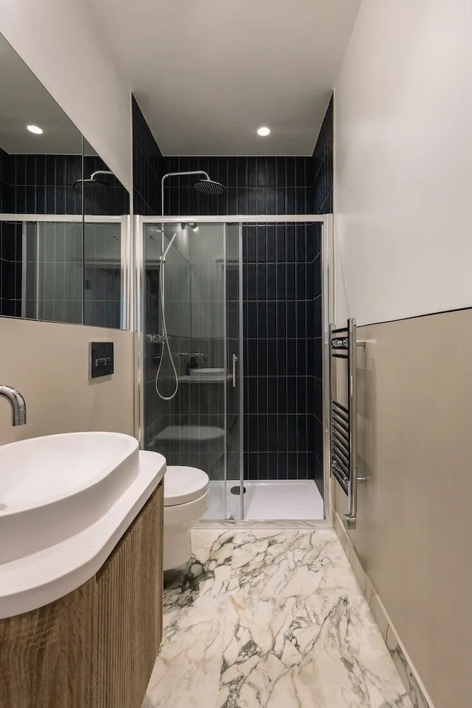 the-warwick-corner-2 bed-1.jpg