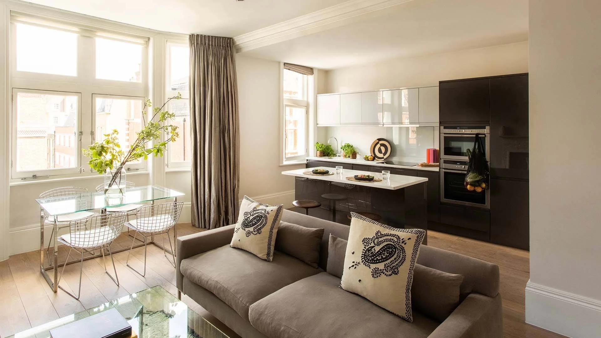 cavendish-square-1bed-deluxe-4.jpg