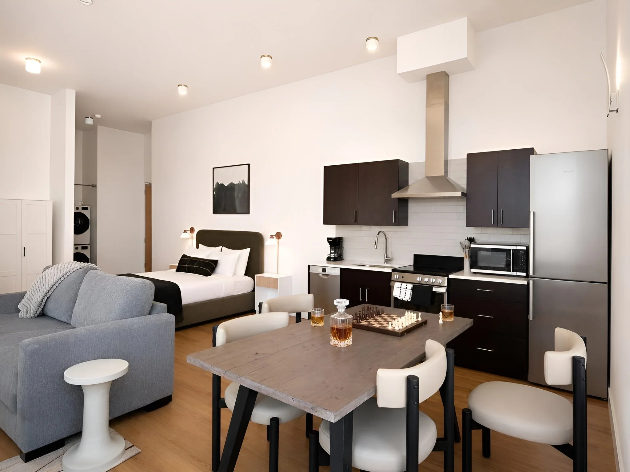 02-creekside-suites-studio-2.jpg