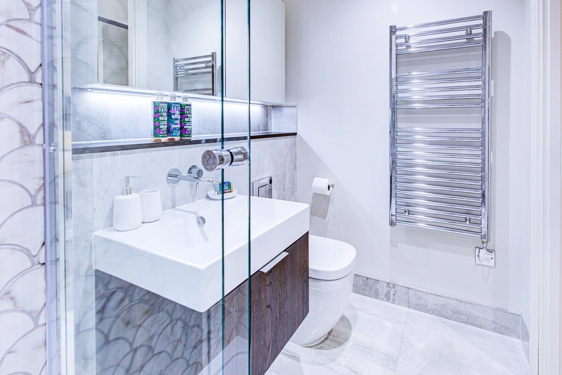 canary-wharf-riverside-2 bed-3.jpg