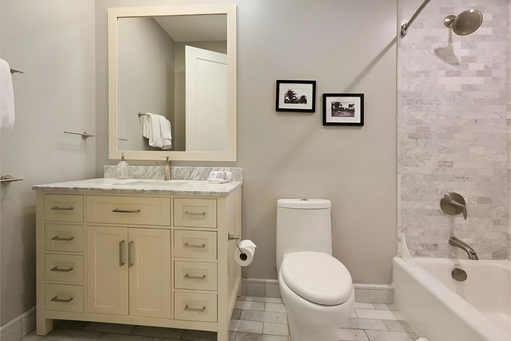 the-baronne-suites-1 bed-1.jpg