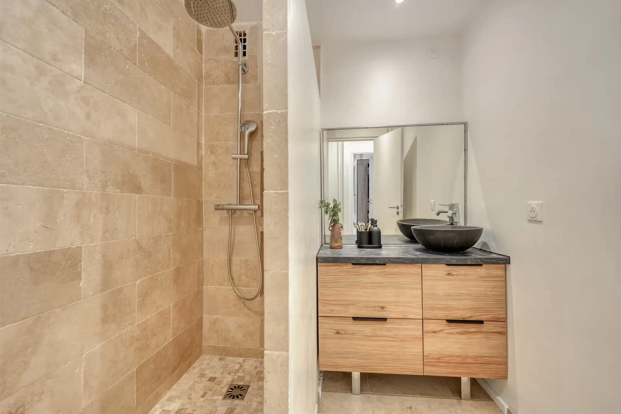finlay-quarters-3 bed-2.jpeg