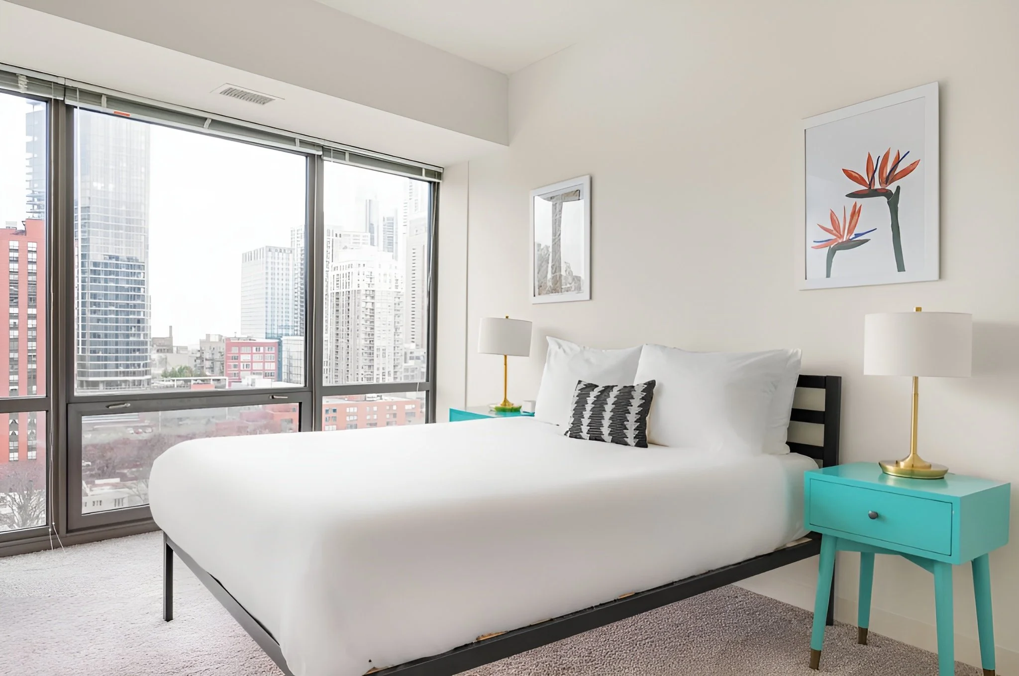 the-south-loop-gem-3 bed-1.jpg