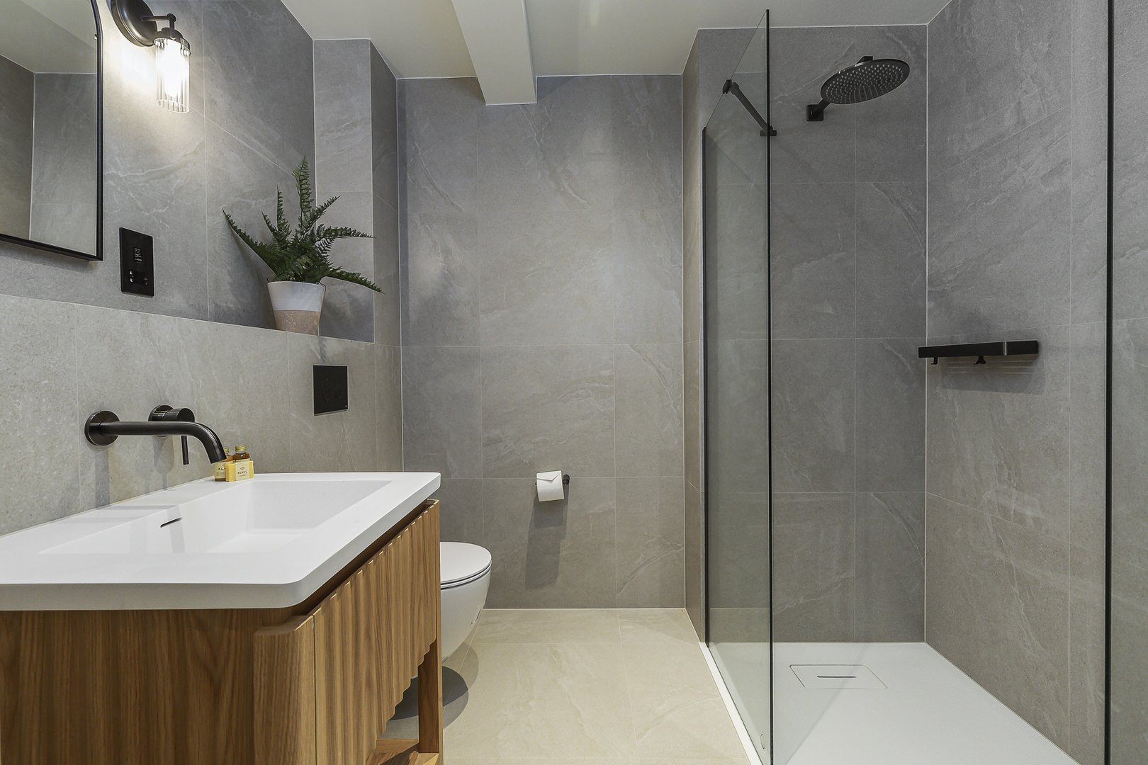 whitecross-collection-2bed-9.jpg