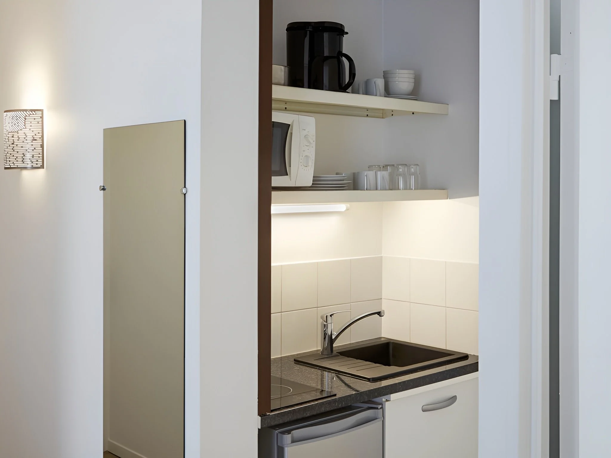 dumas-residences-studio-1.jpg