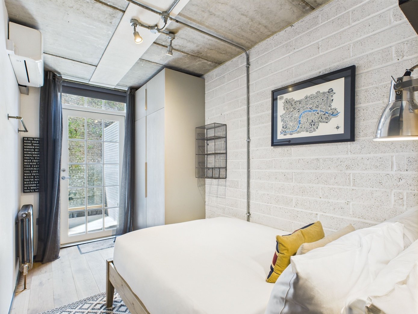 the-southbank-gem-2 bed-1.jpg