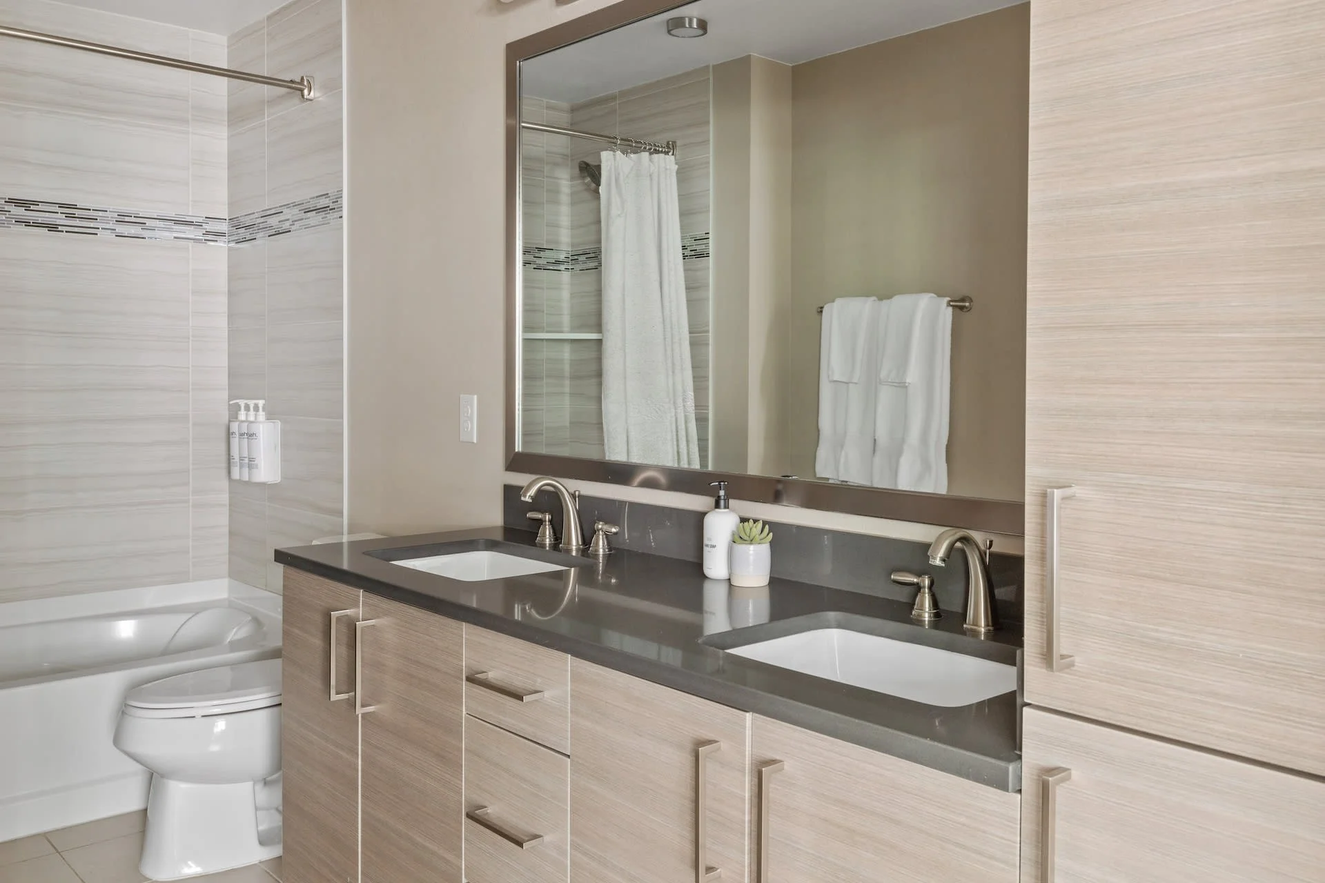 ravens-resiences- 2 bed -2.jpg