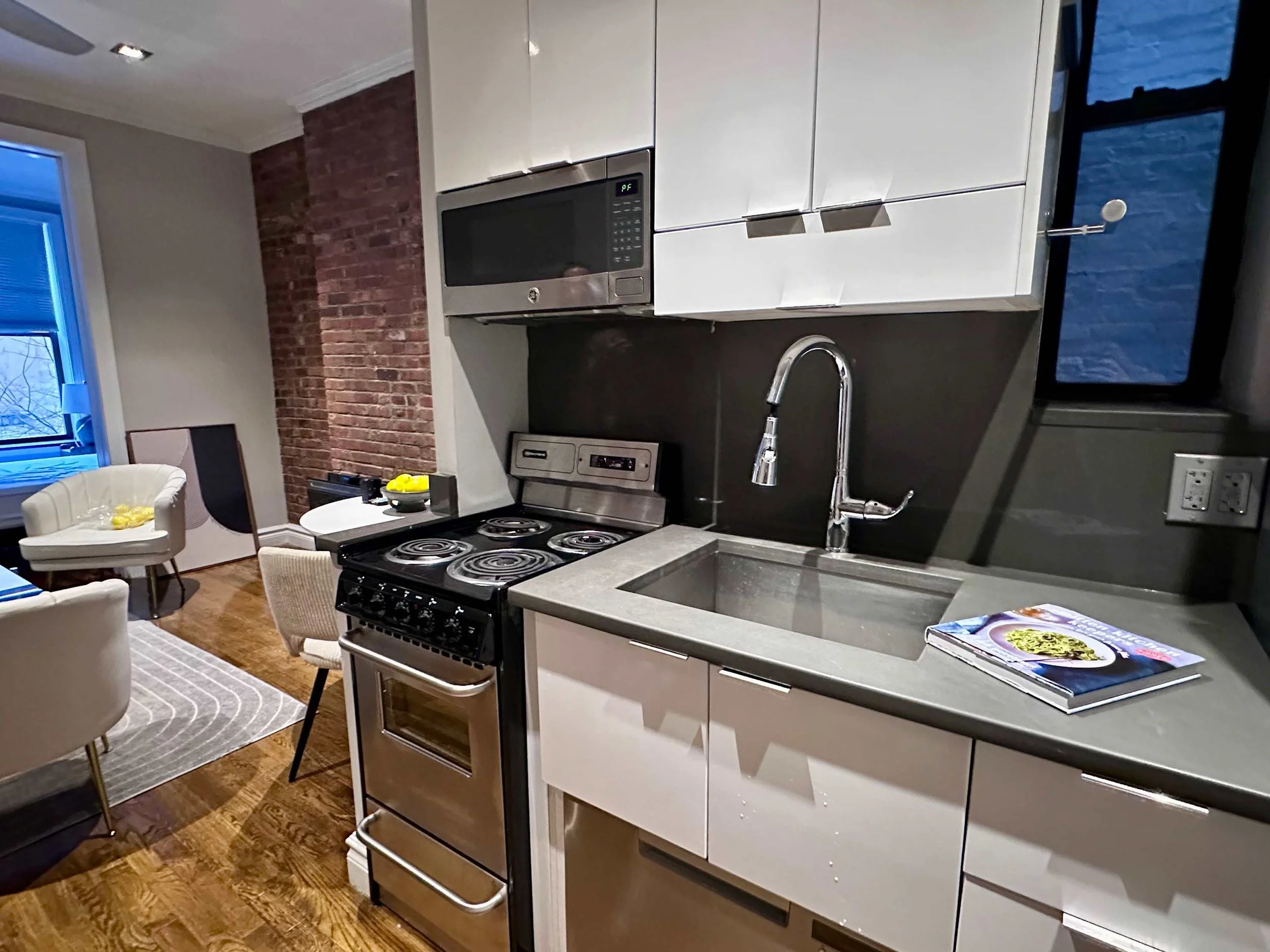 the-elizabeth-residence-1 bed-8.jpg