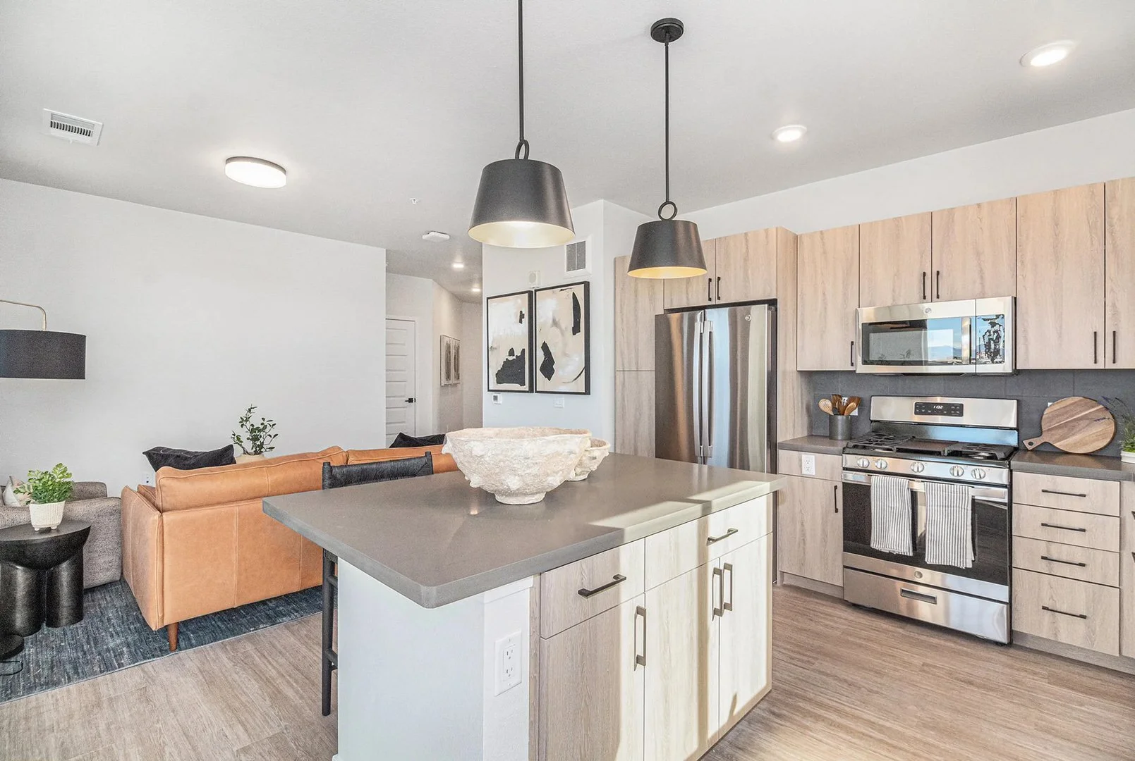 central-blvd-suites-2bed-2.jpeg