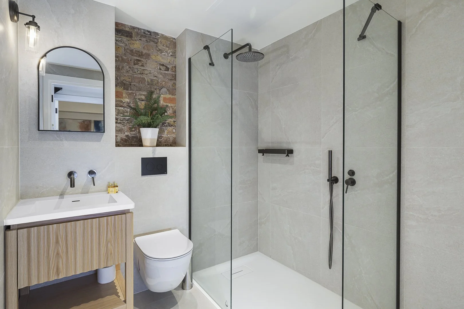 whitecross-collection-1bed-4.jpg
