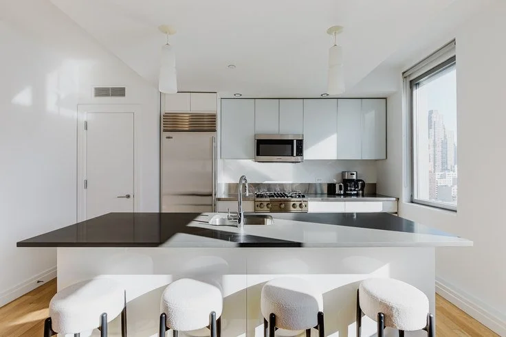 the-clinton-52 - kitchen.jpeg