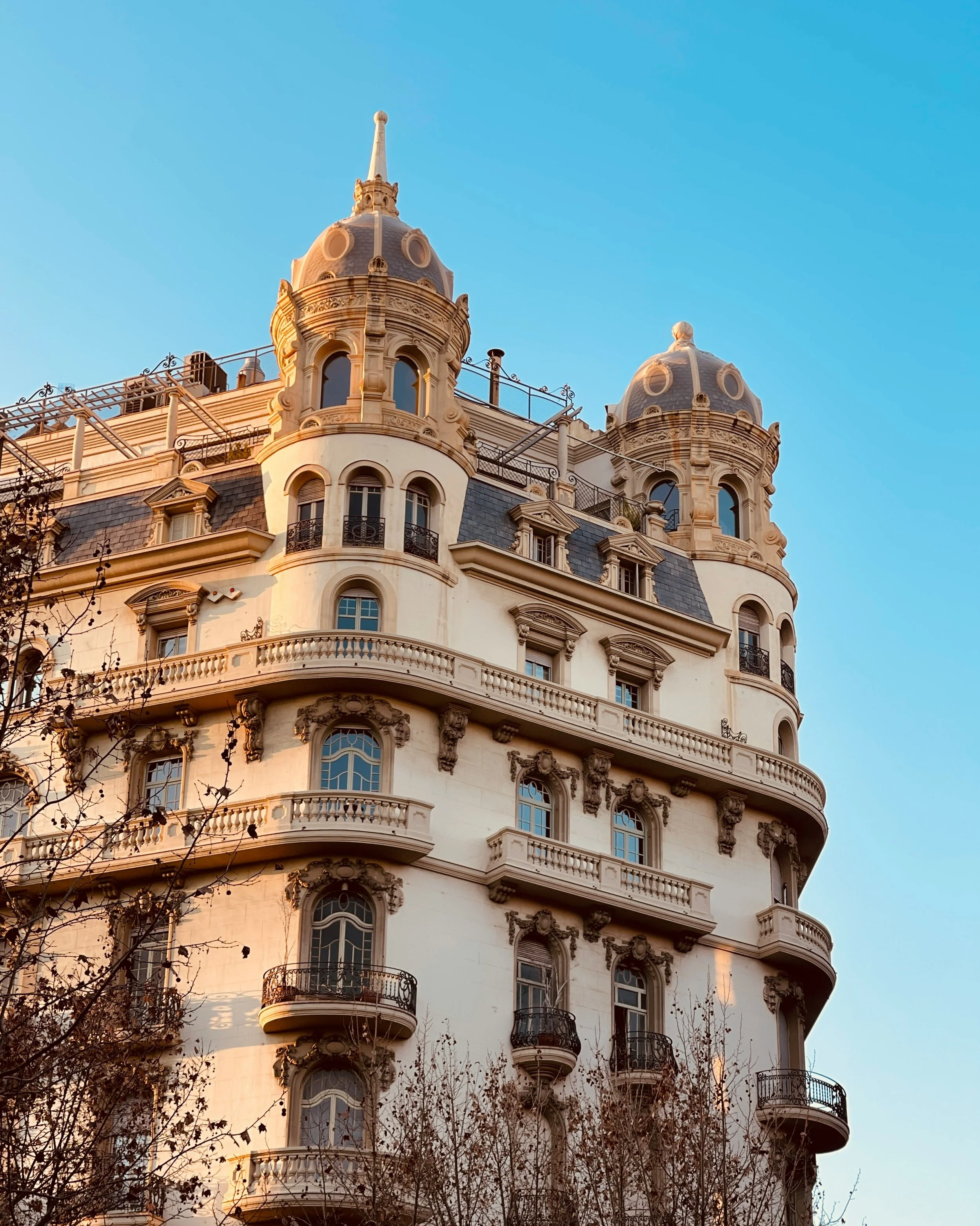 student apartments gràcia building